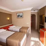 Sahinler Hotel 3*