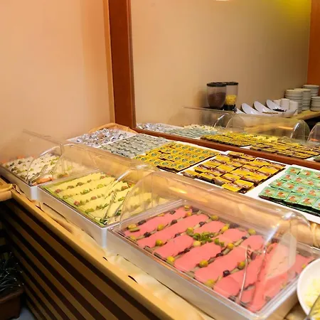 Sahinler Hotell 2*