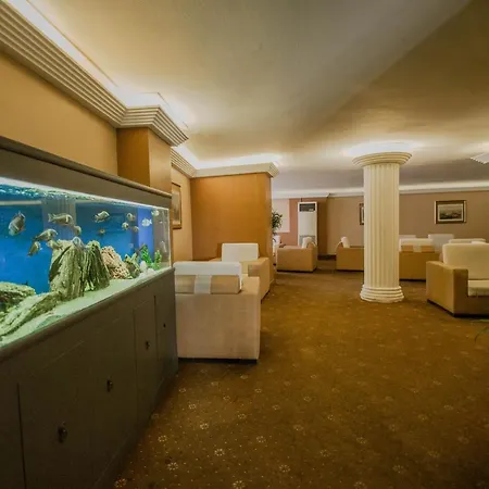 Sahinler Hotell 2*