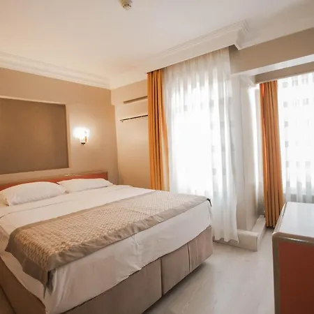 Sahinler Hotell 2*